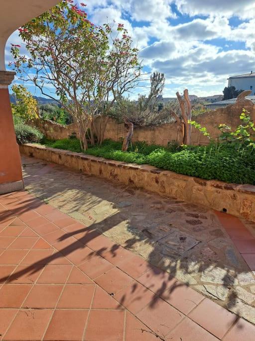 Gelsi Holiday Home La Maddalena Ла-Маддалена Экстерьер фото